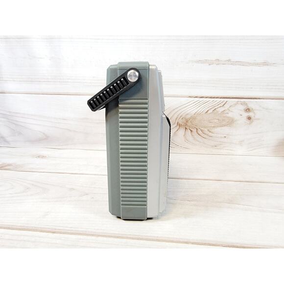 Realistic Radio Shack 12-625A FM AM Portable AC DC Radio TESTED Retro Vintage - Picture 10 of 12